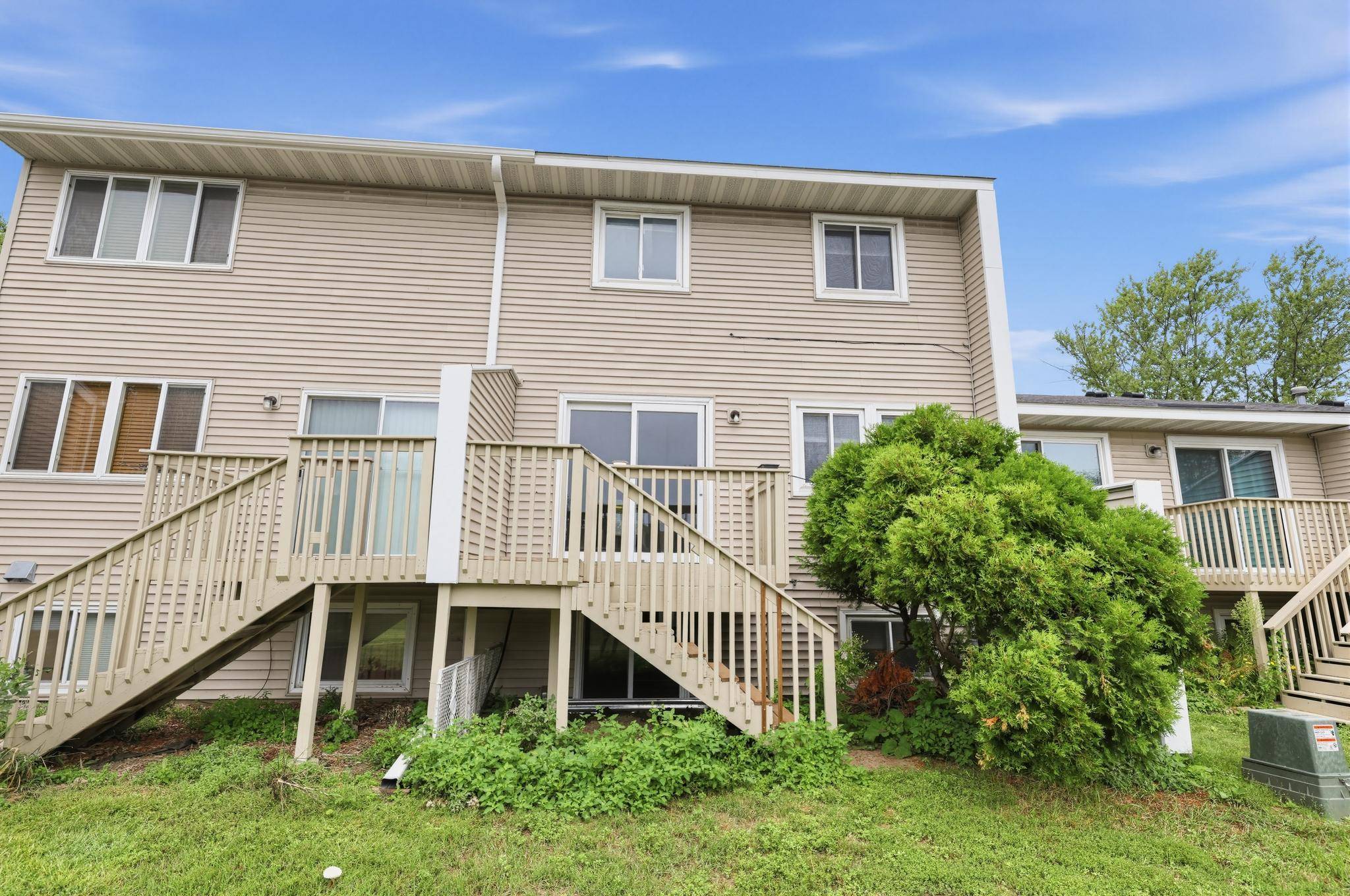 7509 Whitney DR, Apple Valley, MN 55124