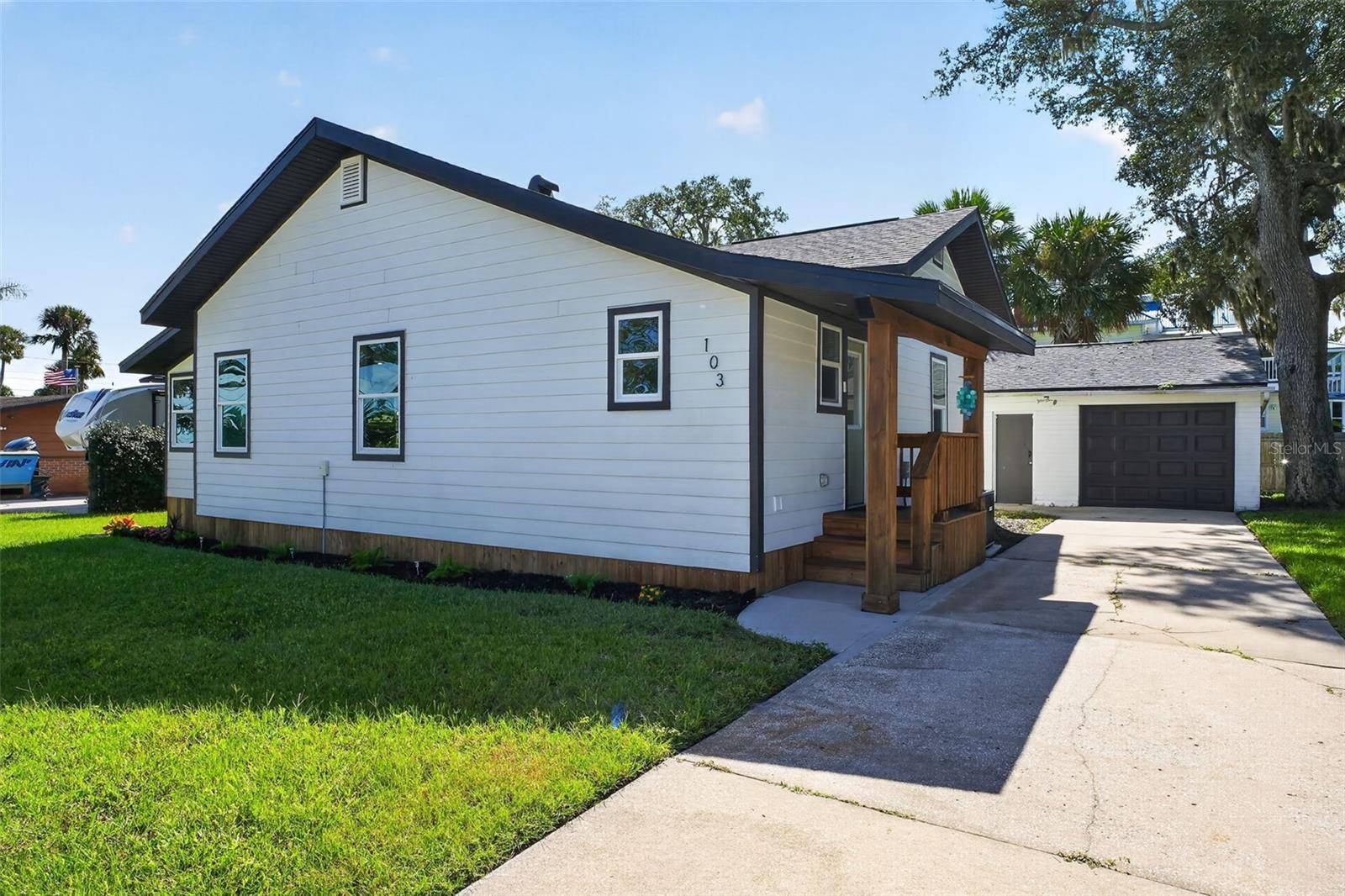 103 PARK CIR, Holly Hill, FL 32117