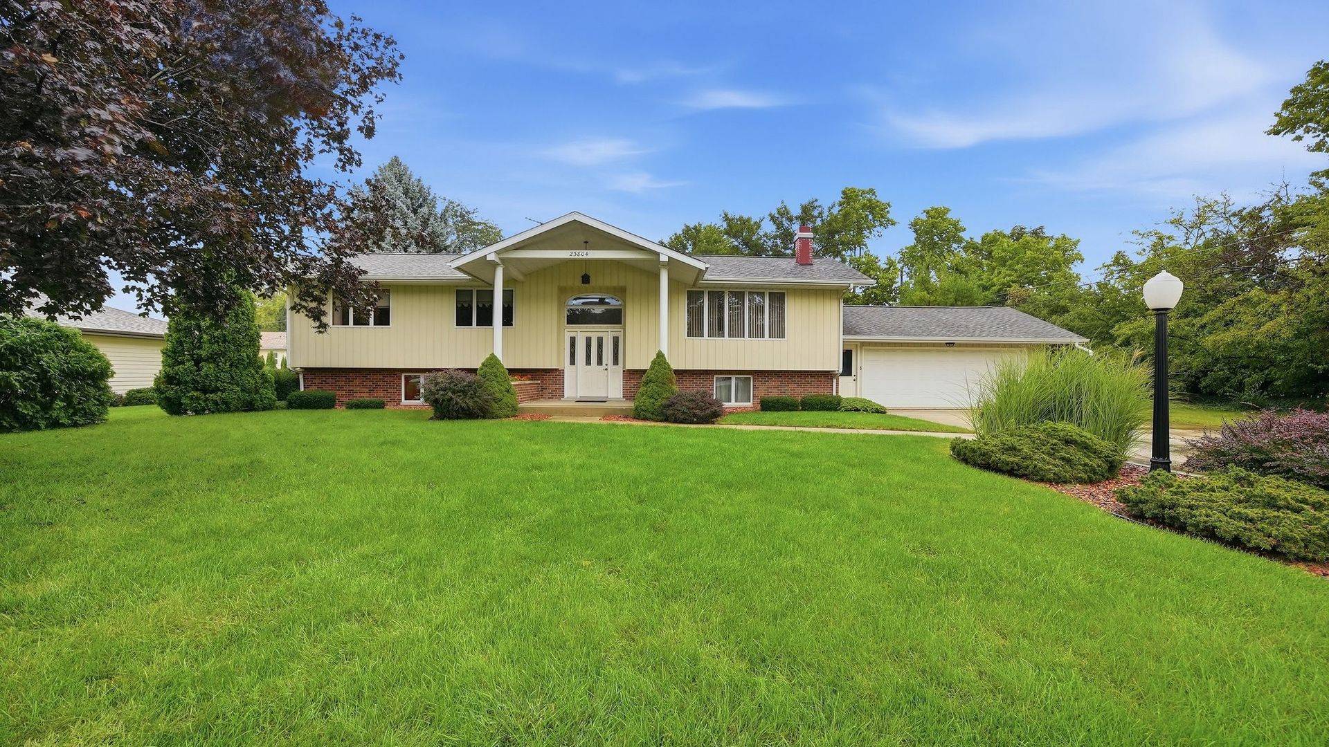 23804 W Getson AVE, Plainfield, IL 60544