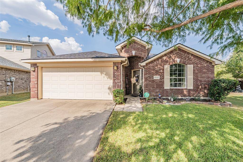 8532 Cactus Patch Way, Fort Worth, TX 76131