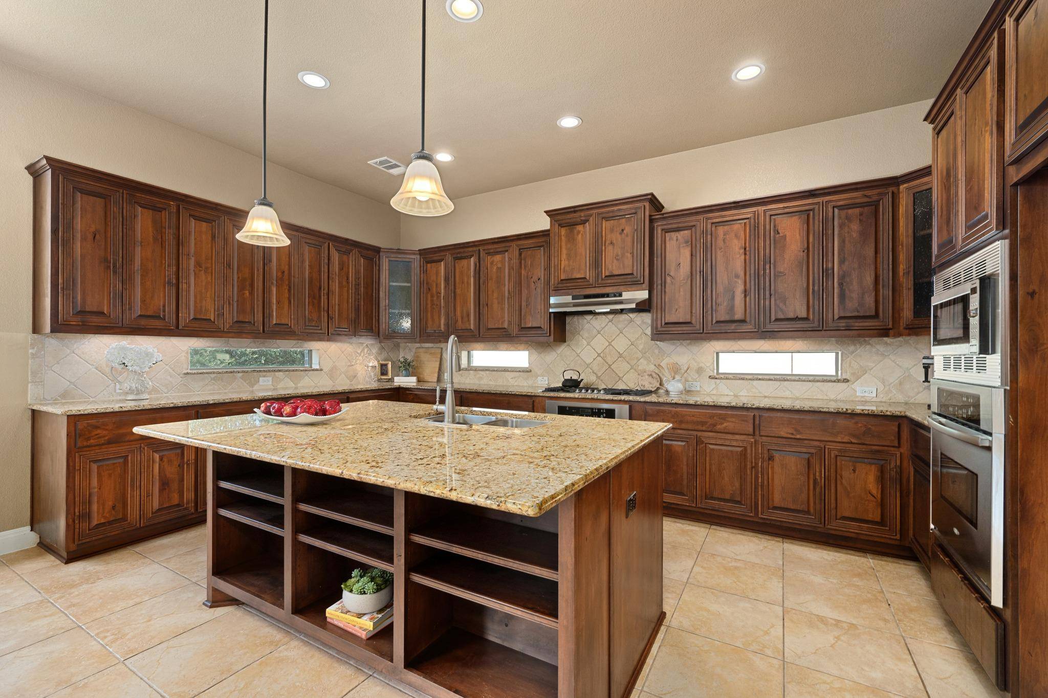 16125 Zagros WAY, Austin, TX 78738