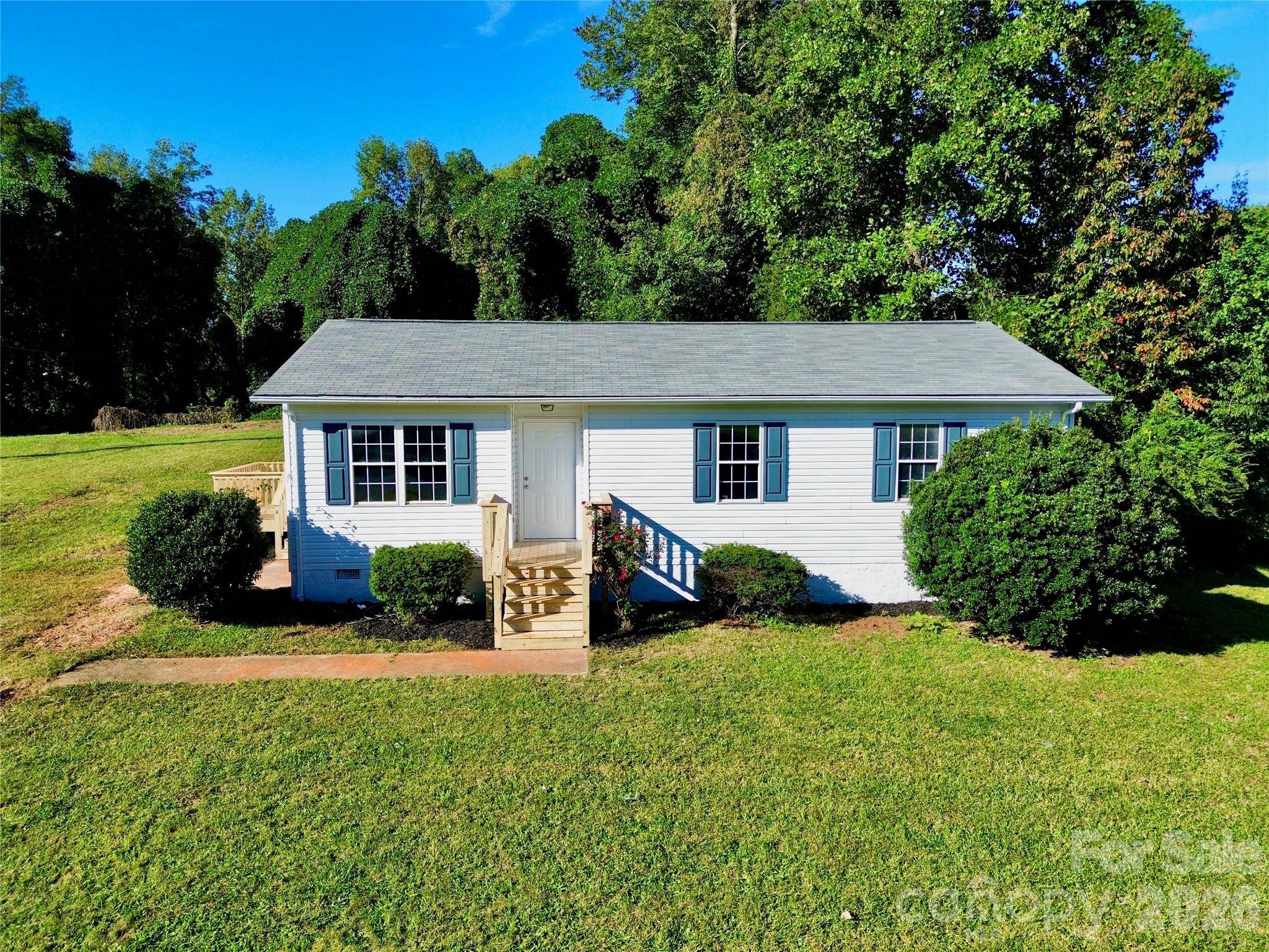 2130 Haven CIR SW, Lenoir, NC 28645