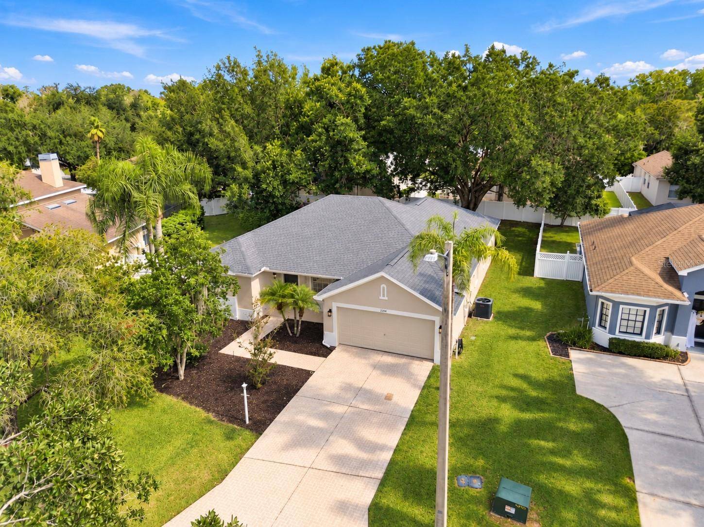2804 BROOKE PINES CT, Plant City, FL 33566