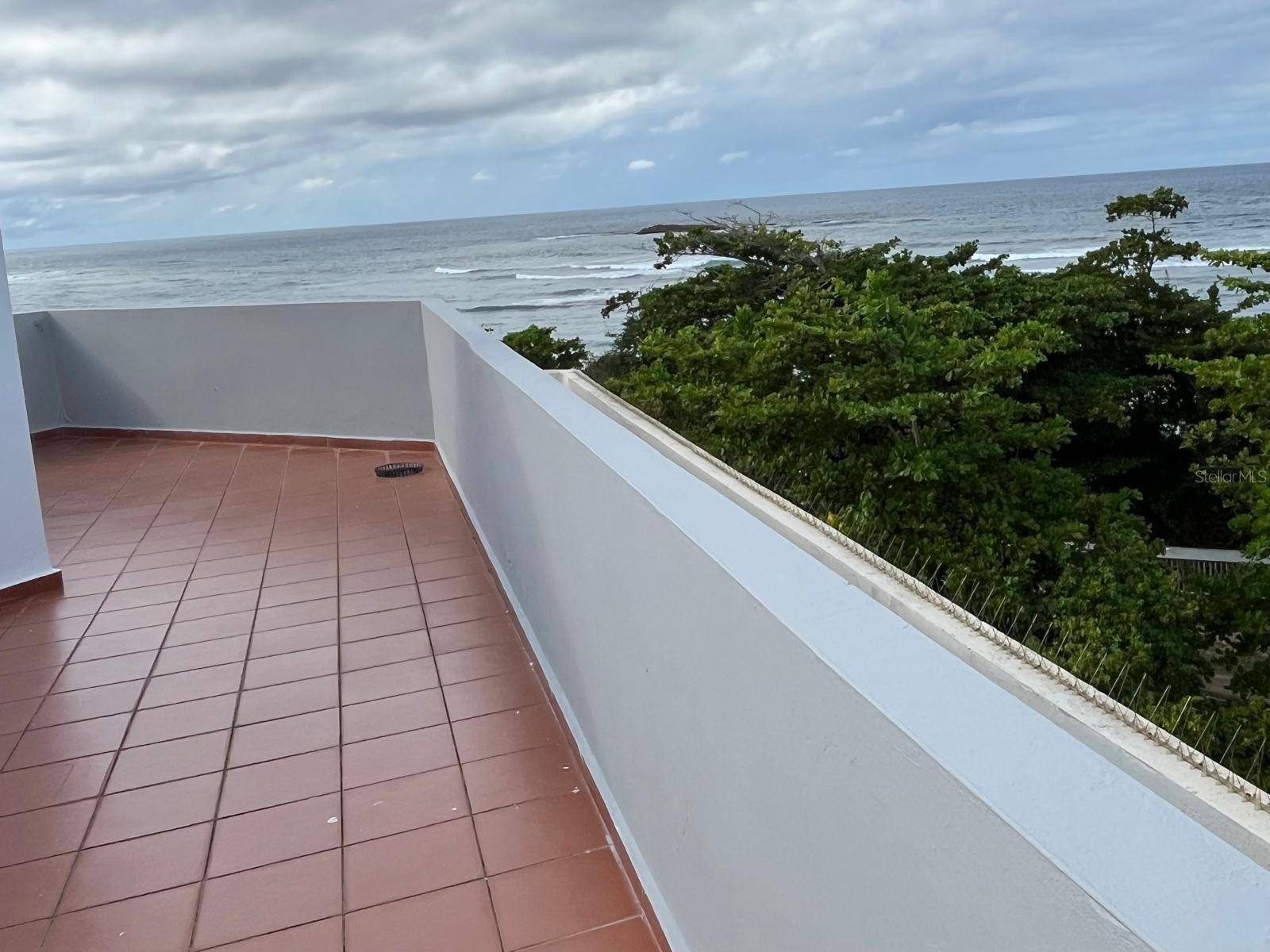 686 CHALETS DE LA PLAYA #312, Vega Baja, PR 00693