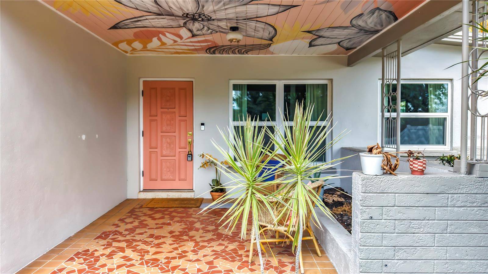 5833 DARTMOUTH AVE N, St Petersburg, FL 33710