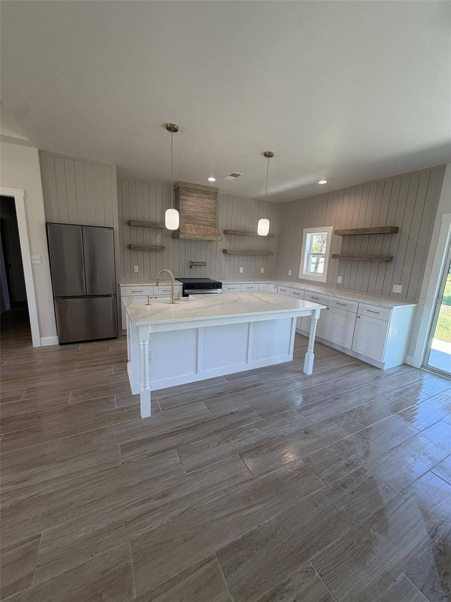 3320 PALM DR, Punta Gorda, FL 33950