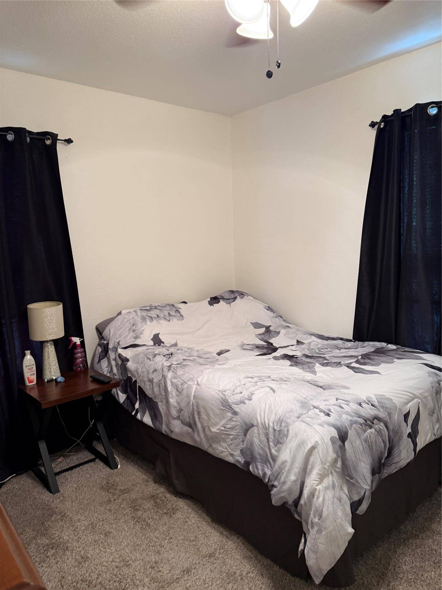 301 Lynch ST, Smithville, TX 78957