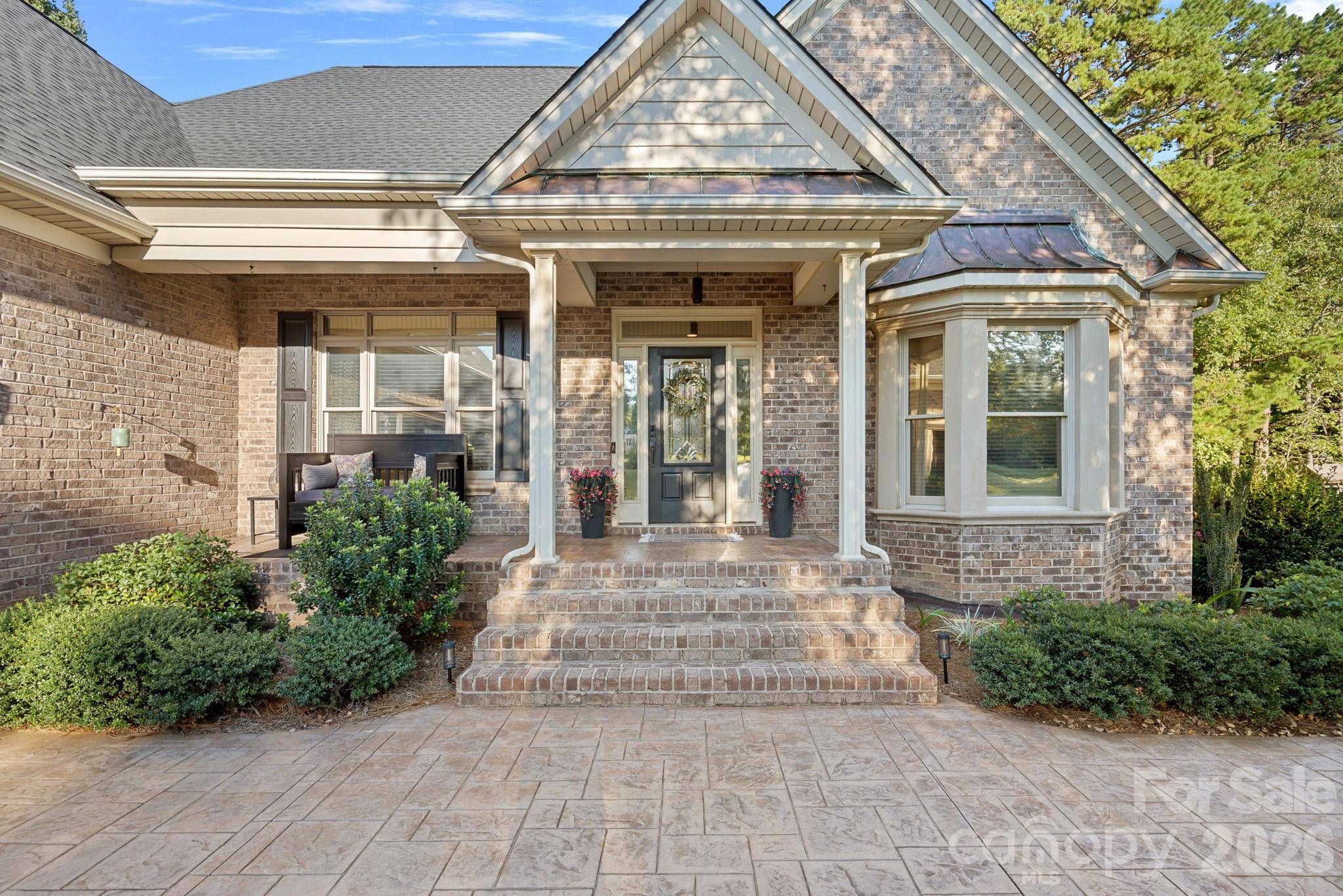2504 Stoneview CT, Denver, NC 28037