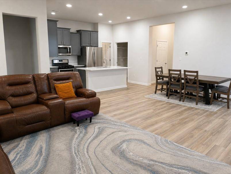3200 College Park DR #111, Round Rock, TX 78665