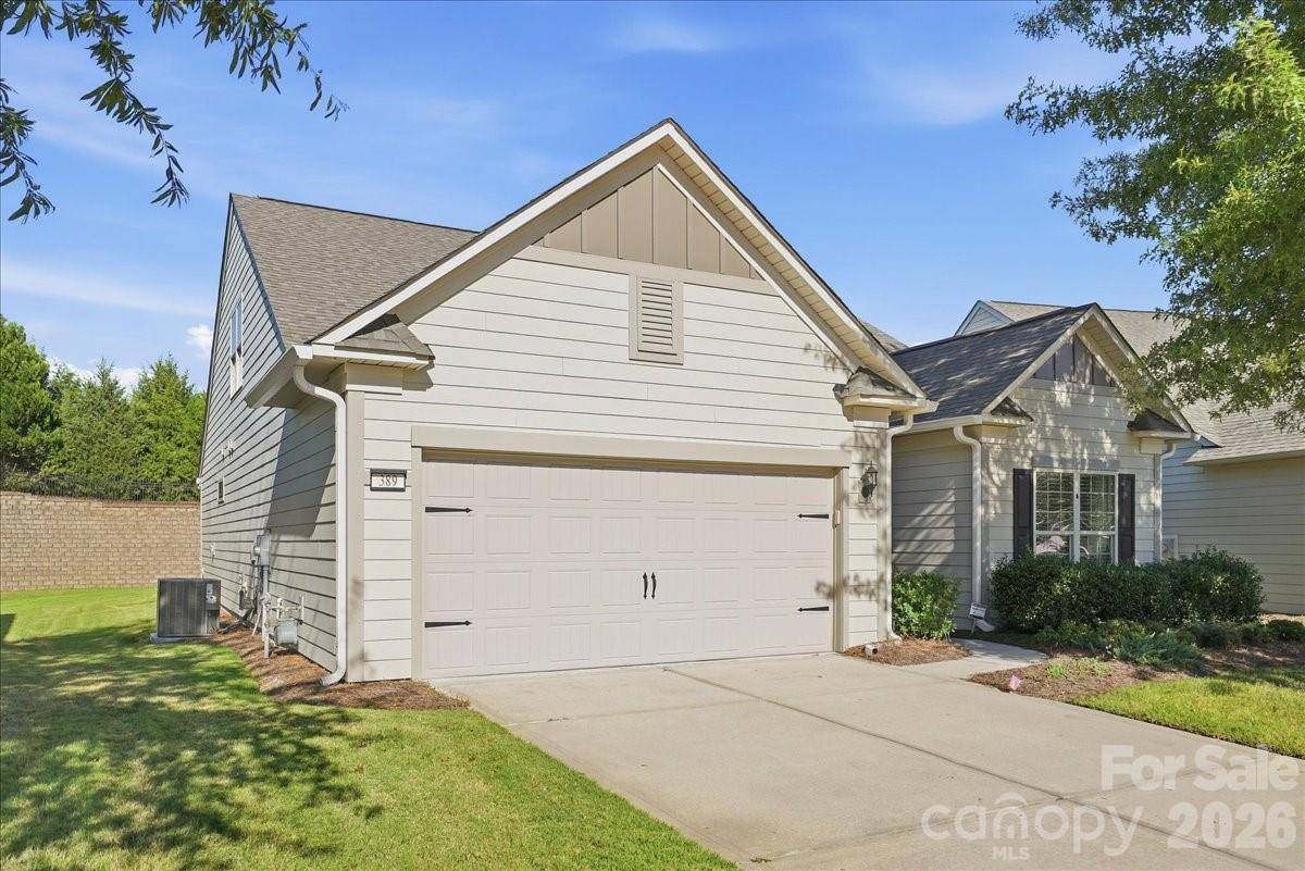 389 Harvest Valley LN, Fort Mill, SC 29715