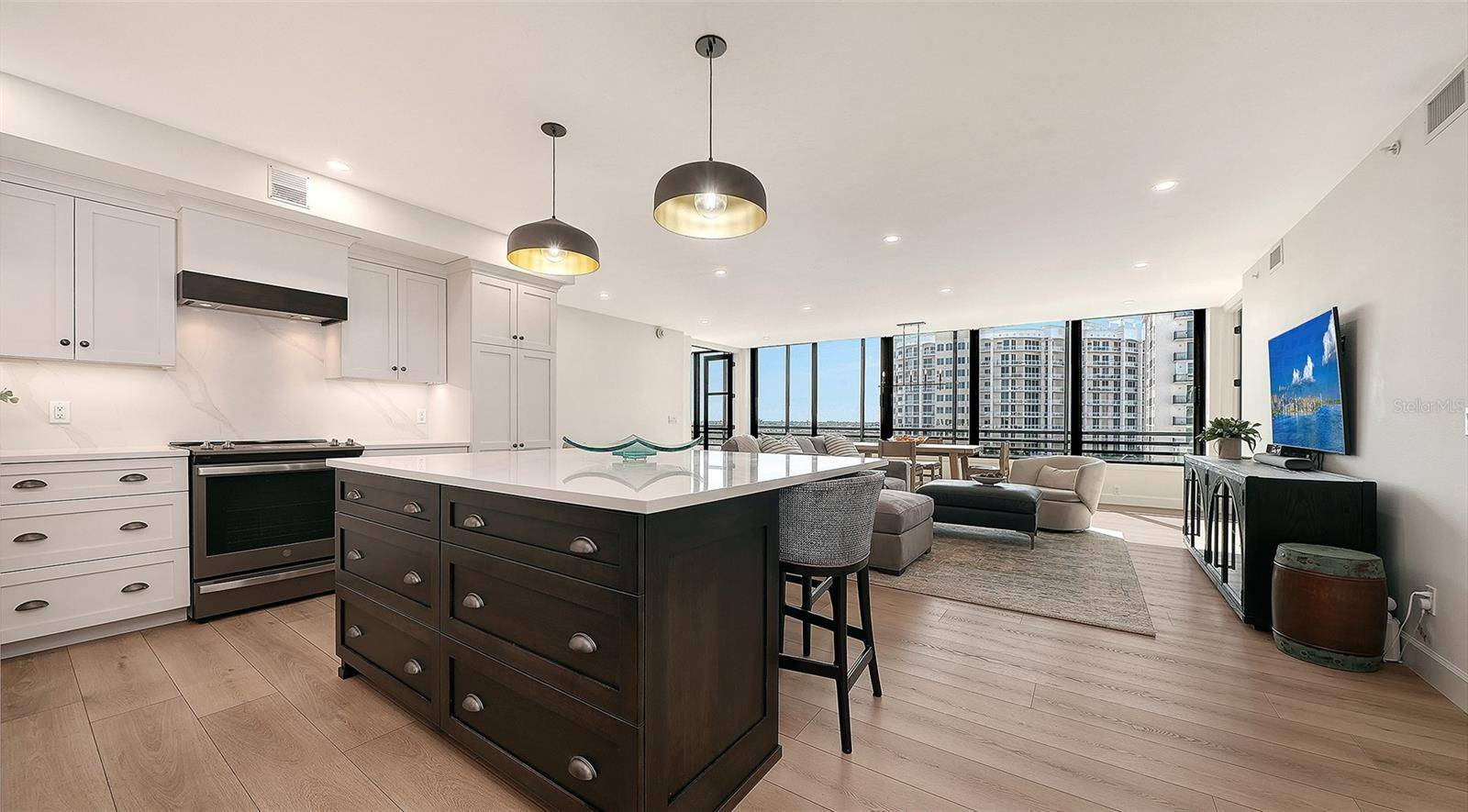 1102 BENJAMIN FRANKLIN DR #810, Sarasota, FL 34236