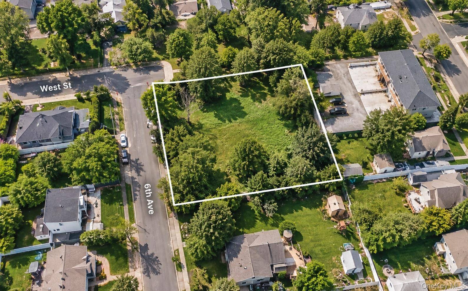 264 6th AVE, Greenport, NY 11944