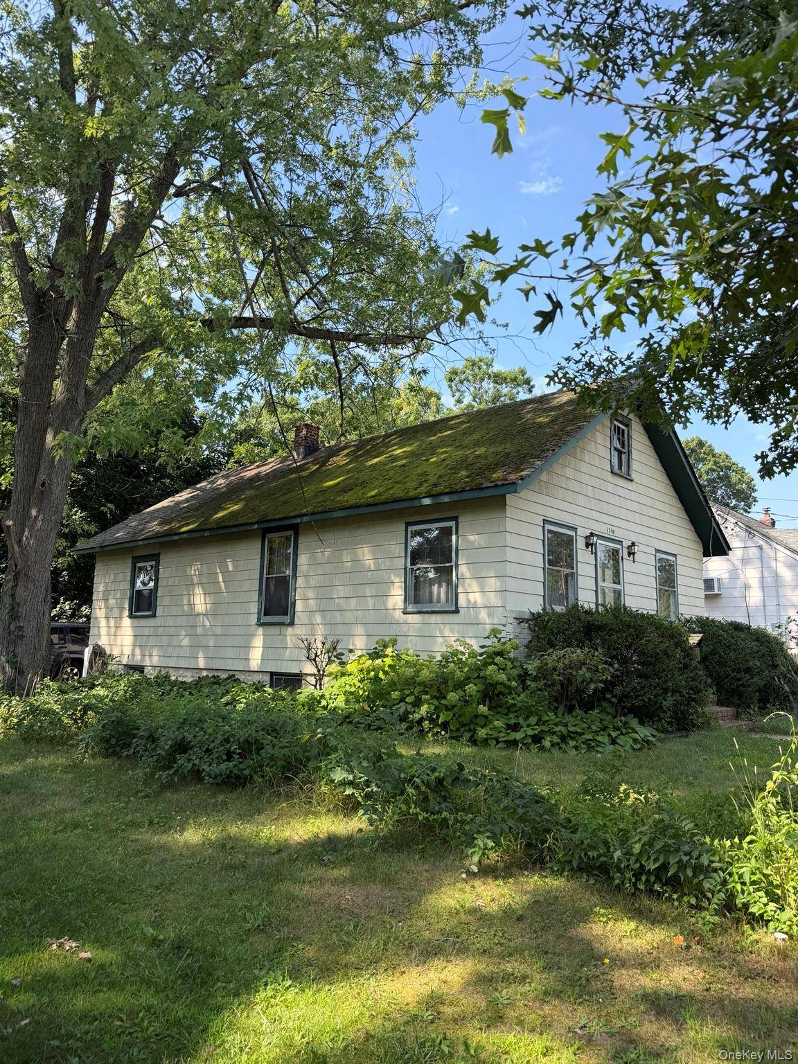 1748 Carroll AVE, Merrick, NY 11566