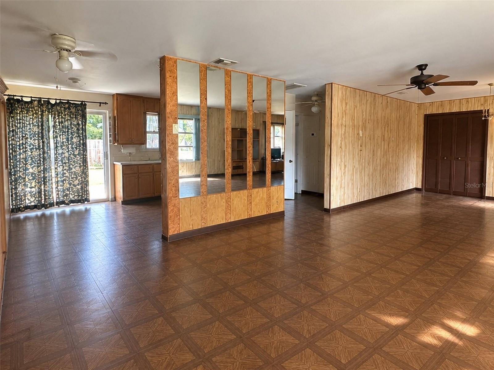 8371 55TH WAY, Pinellas Park, FL 33781