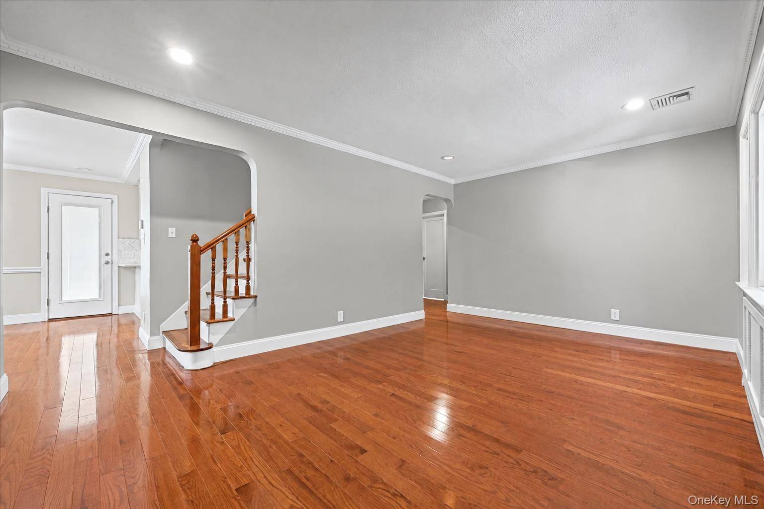54 Greenway BLVD, Elmont, NY 11003