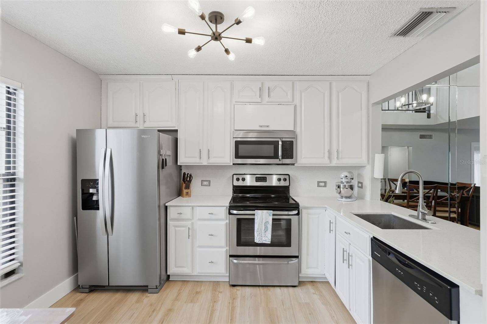 6140 SUN BLVD #7, St Petersburg, FL 33715