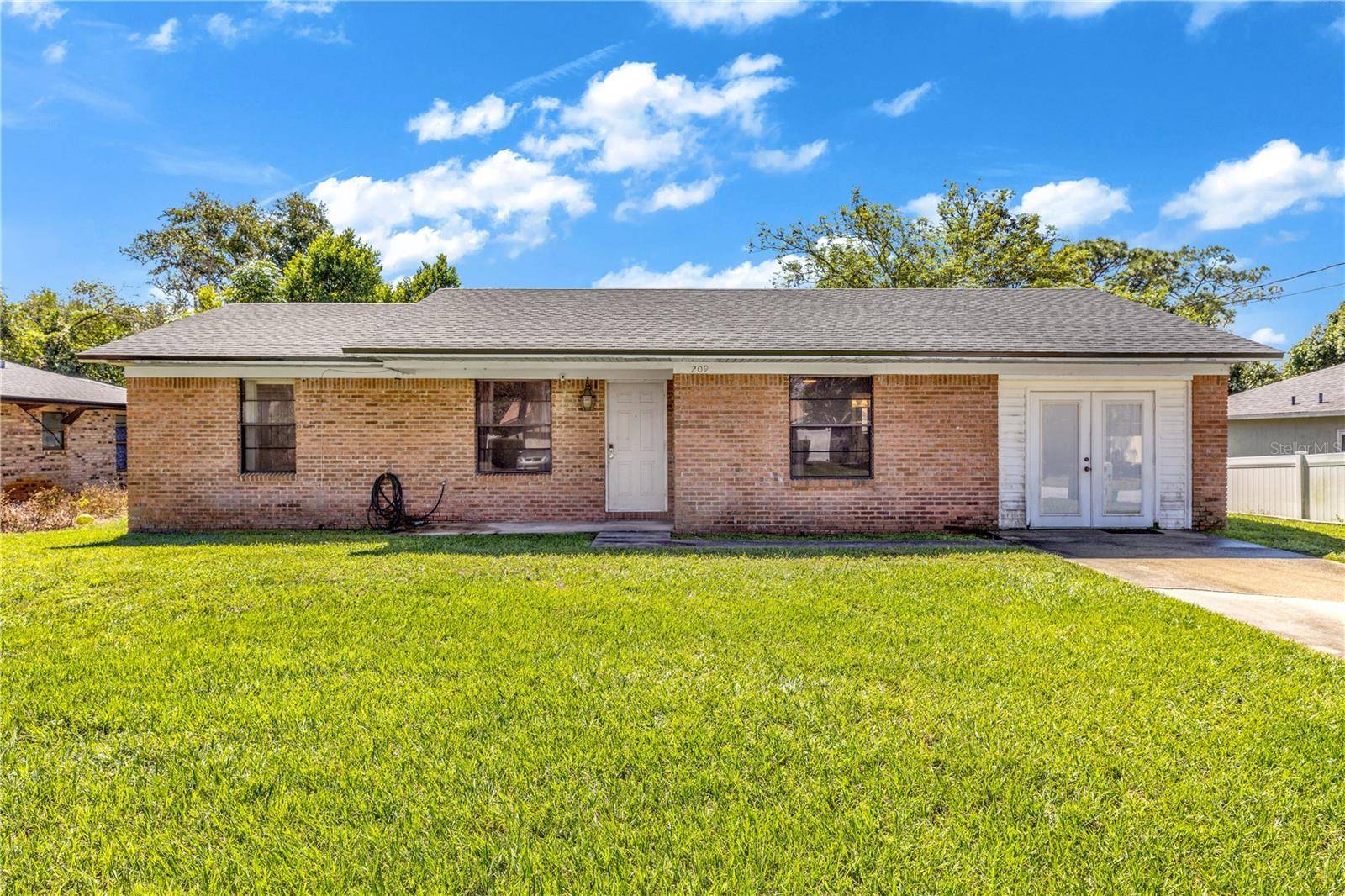 209 DELESPINE DR, Debary, FL 32713