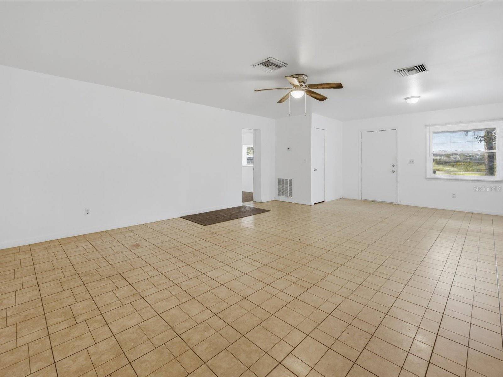 20145 SE HIGHWAY 42, Umatilla, FL 32784