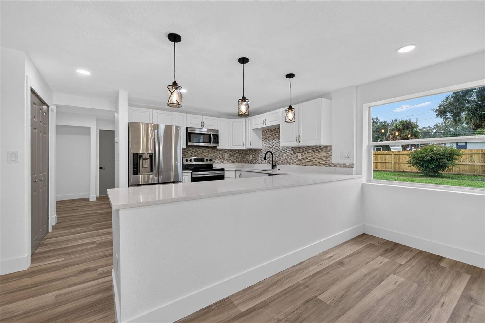 11317 SYLVAN GREEN LN, Riverview, FL 33569