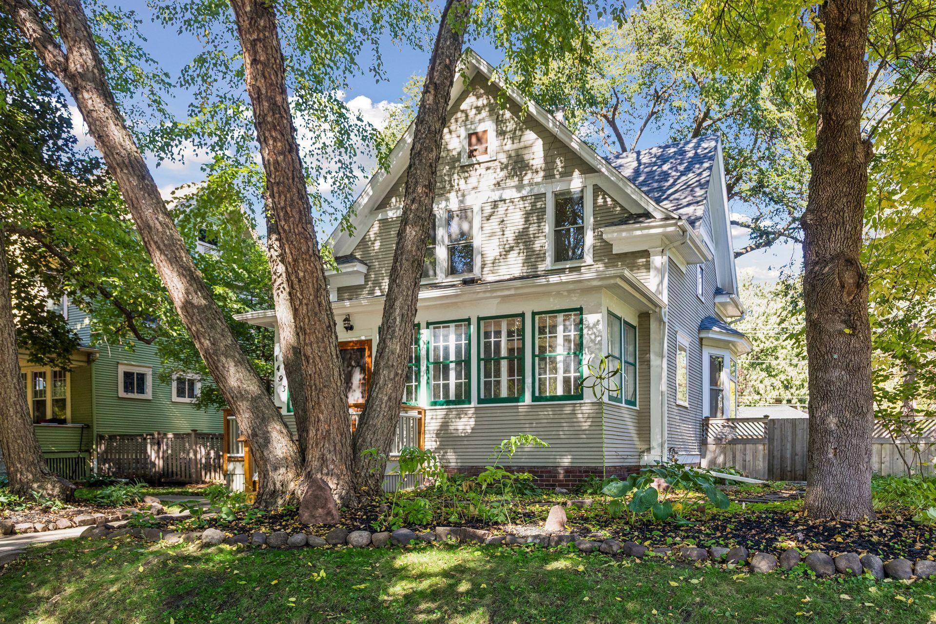 1493 Lincoln AVE, Saint Paul, MN 55105
