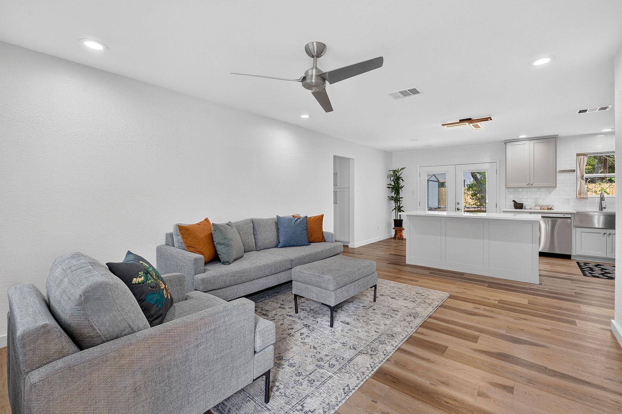204 Chippendale Ave, Austin, TX 78745