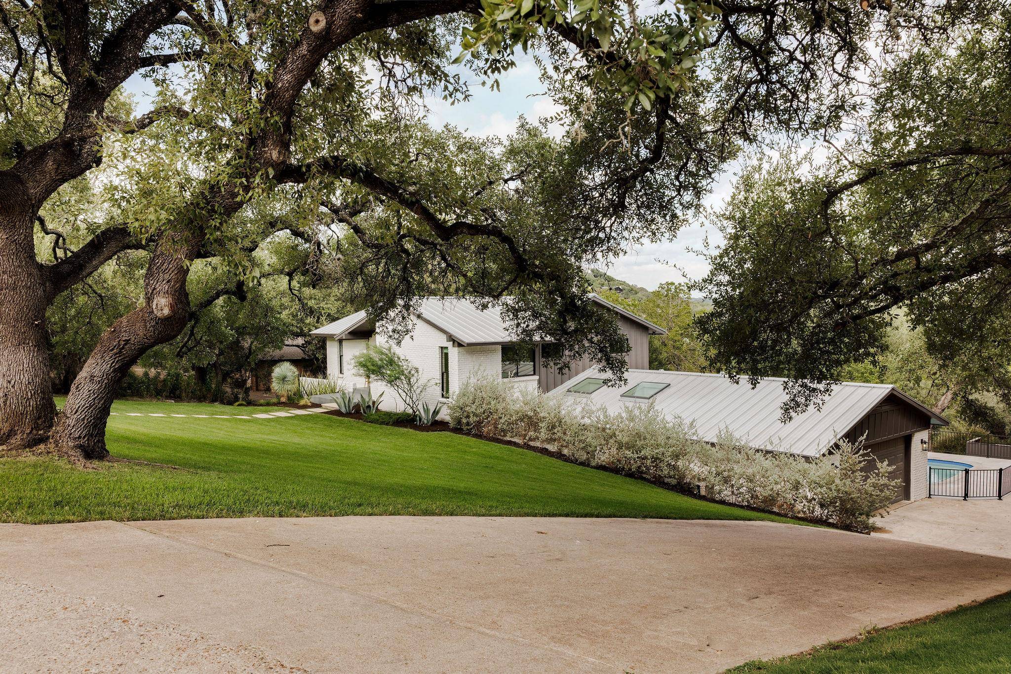 2305 Trail Of Madrones, Austin, TX 78746