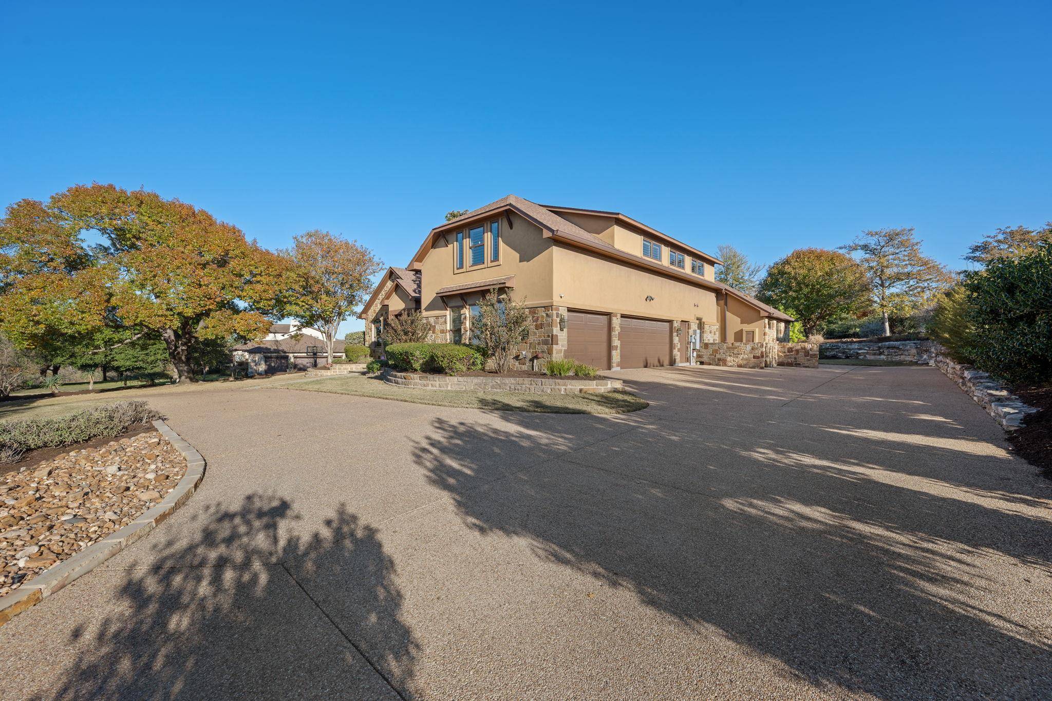 204 Overlook CT, Georgetown, TX 78628