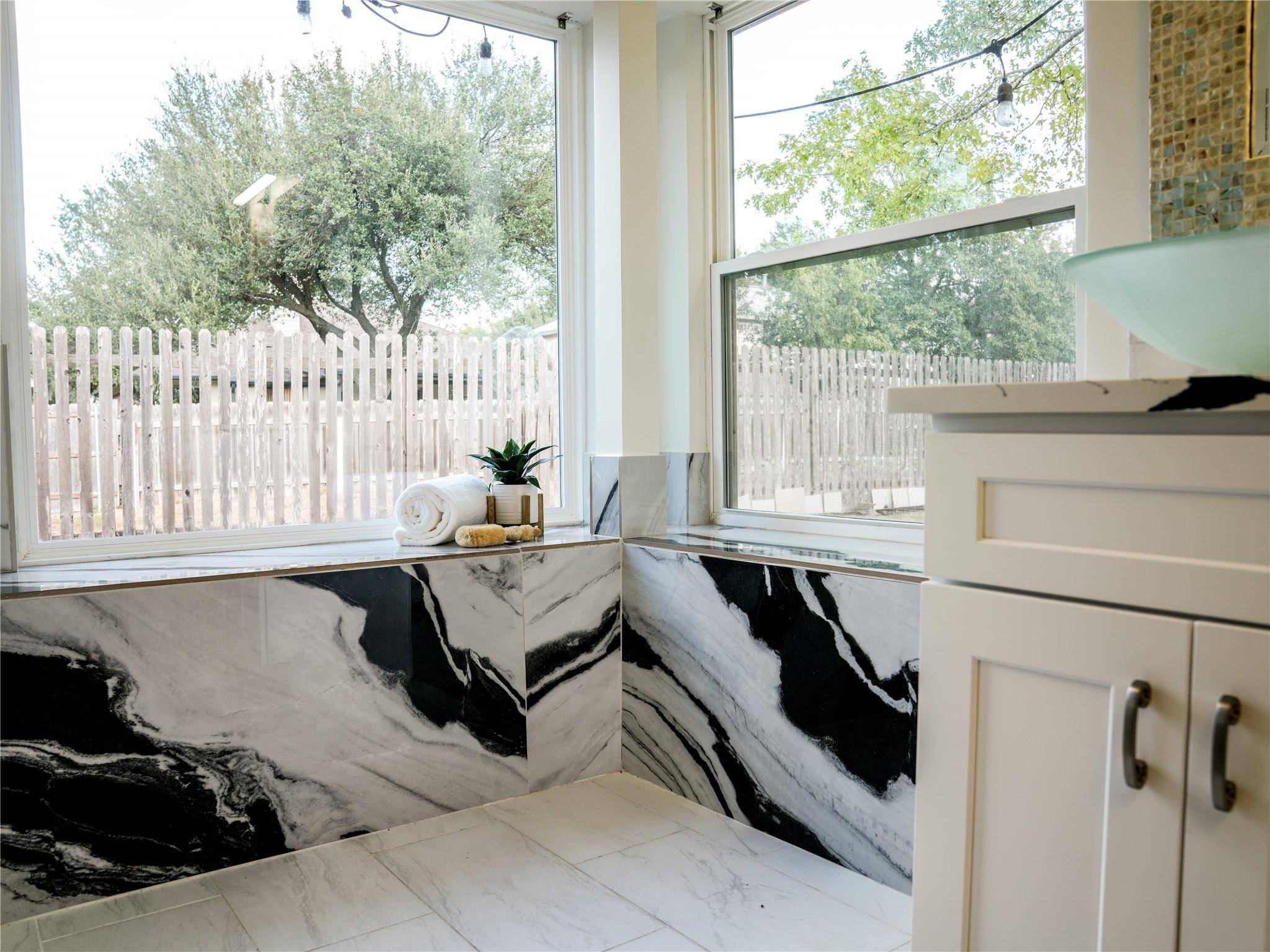 12903 Stanzel DR, Austin, TX 78729