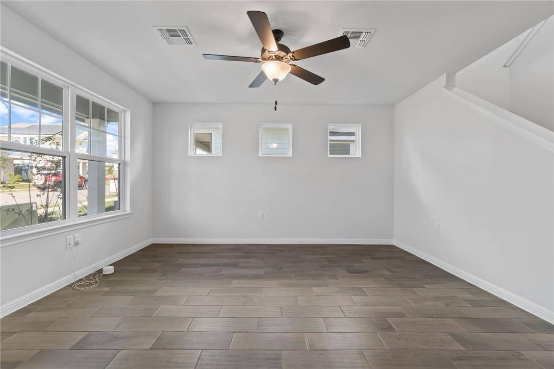 9507 Morning Iris DR, Manor, TX 78653