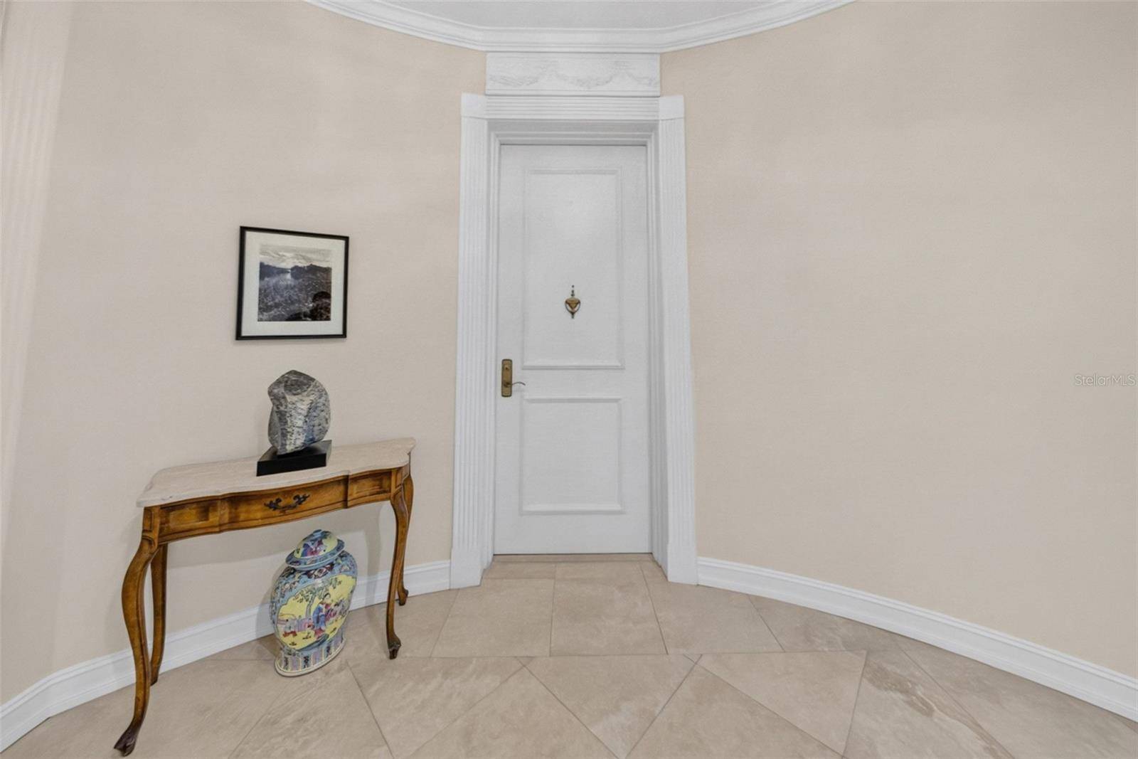 1233 N GULFSTREAM AVE #401, Sarasota, FL 34236