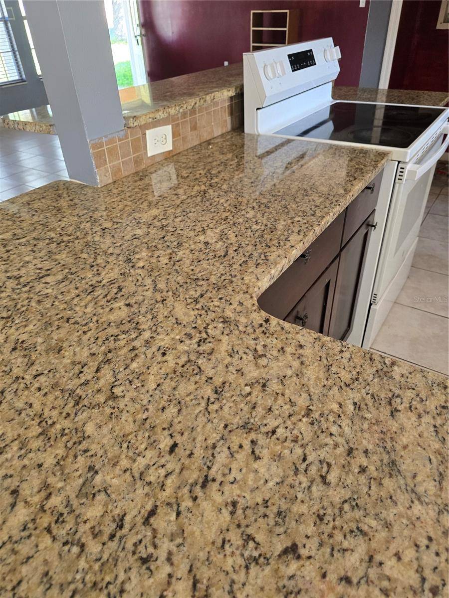 1512 RUSSELL AVE, Sarasota, FL 34232