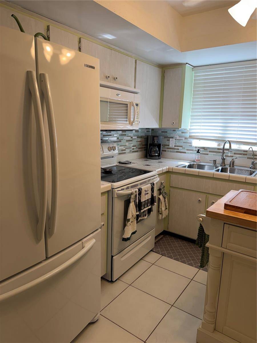 1807 UNIVERSITY PL #151, Sarasota, FL 34235
