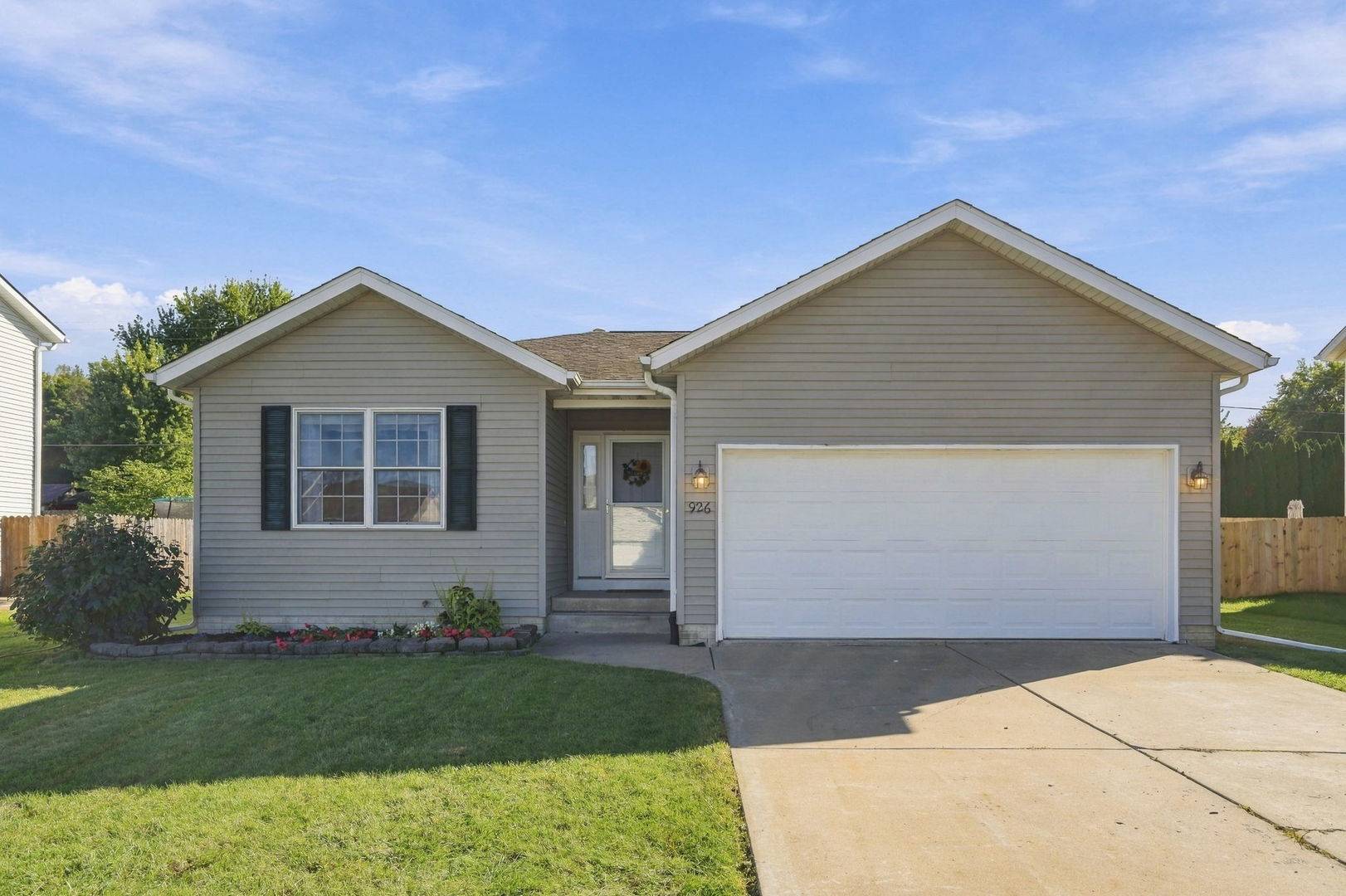 926 5th Avenue DR, Andalusia, IL 61232