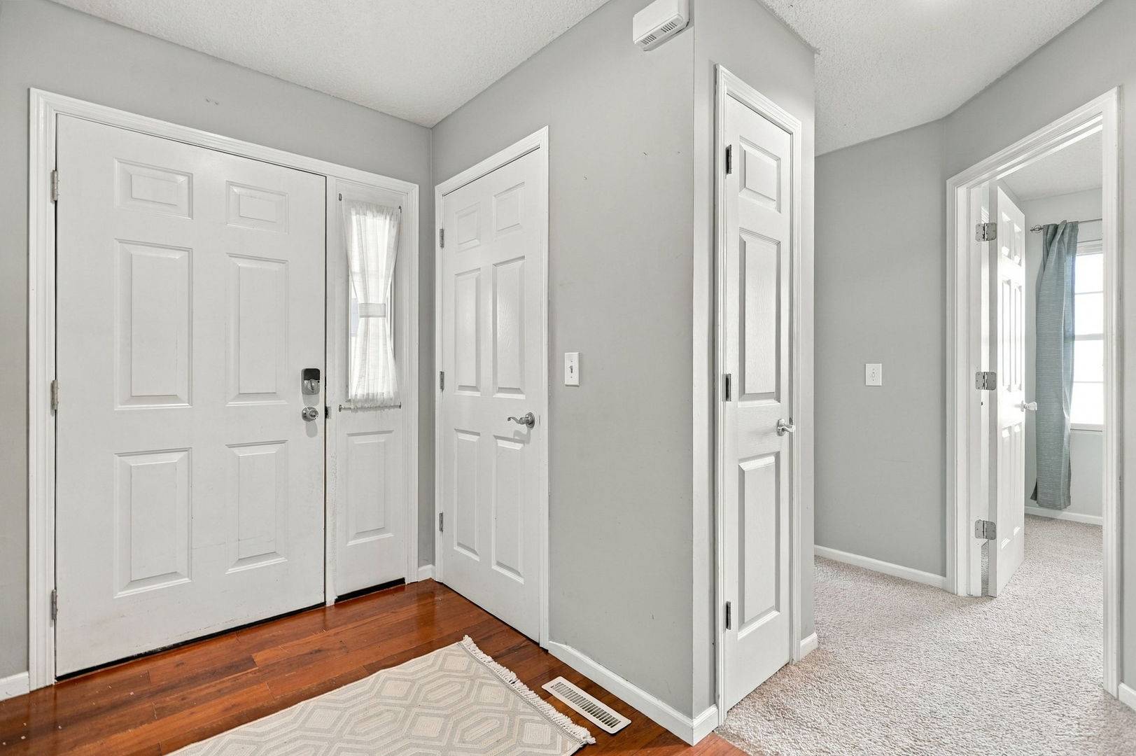 926 5th Avenue DR, Andalusia, IL 61232