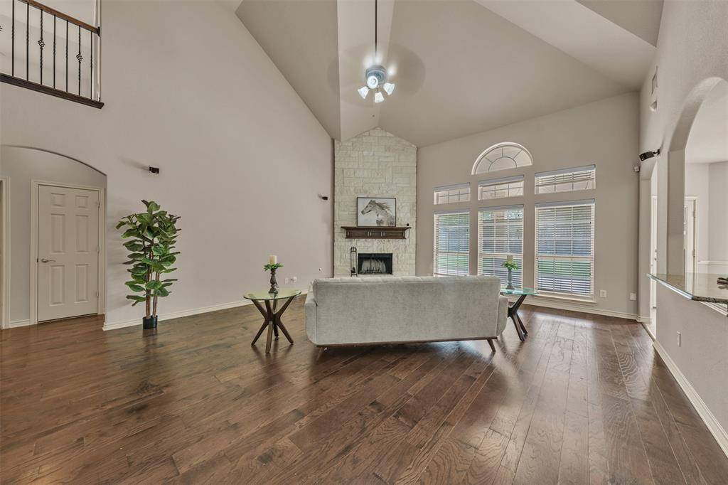 1201 Genesis Drive, Mansfield, TX 76063