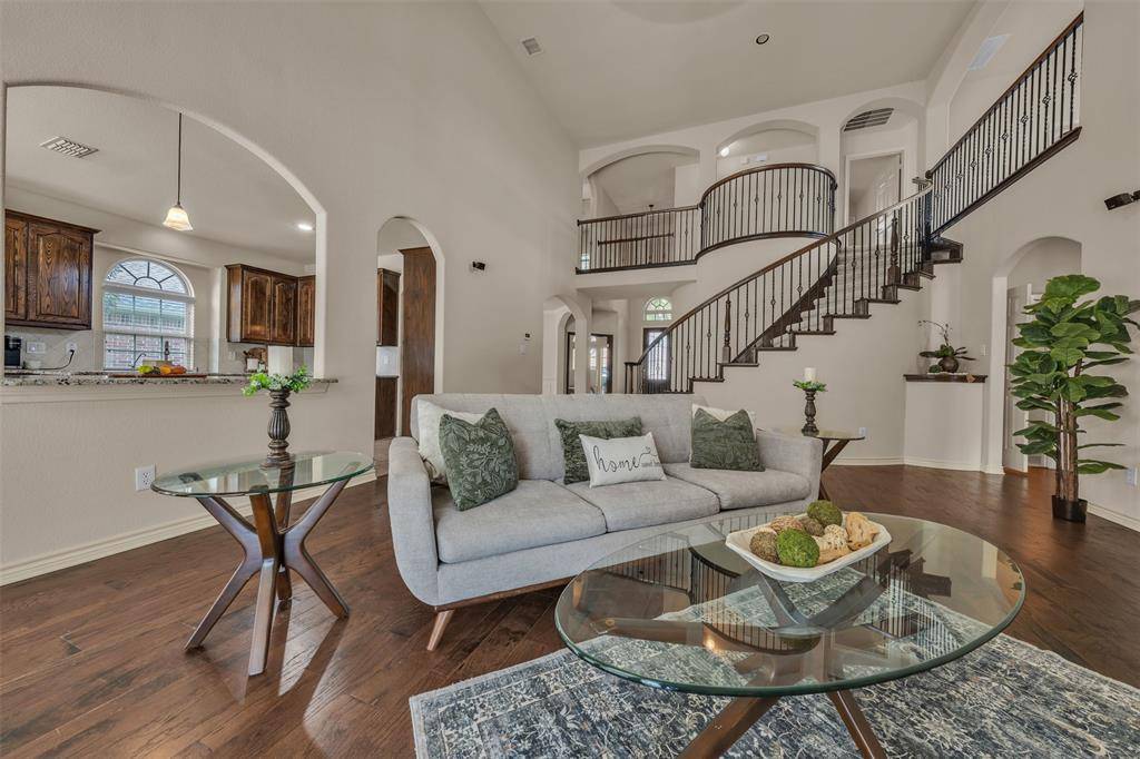 1201 Genesis Drive, Mansfield, TX 76063