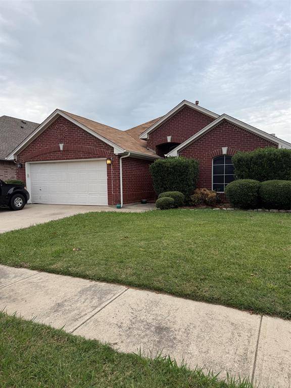 8574 Western Meadows Drive, Fort Worth, TX 76244