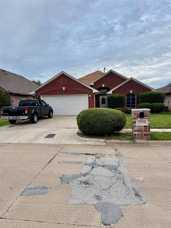 8574 Western Meadows Drive, Fort Worth, TX 76244