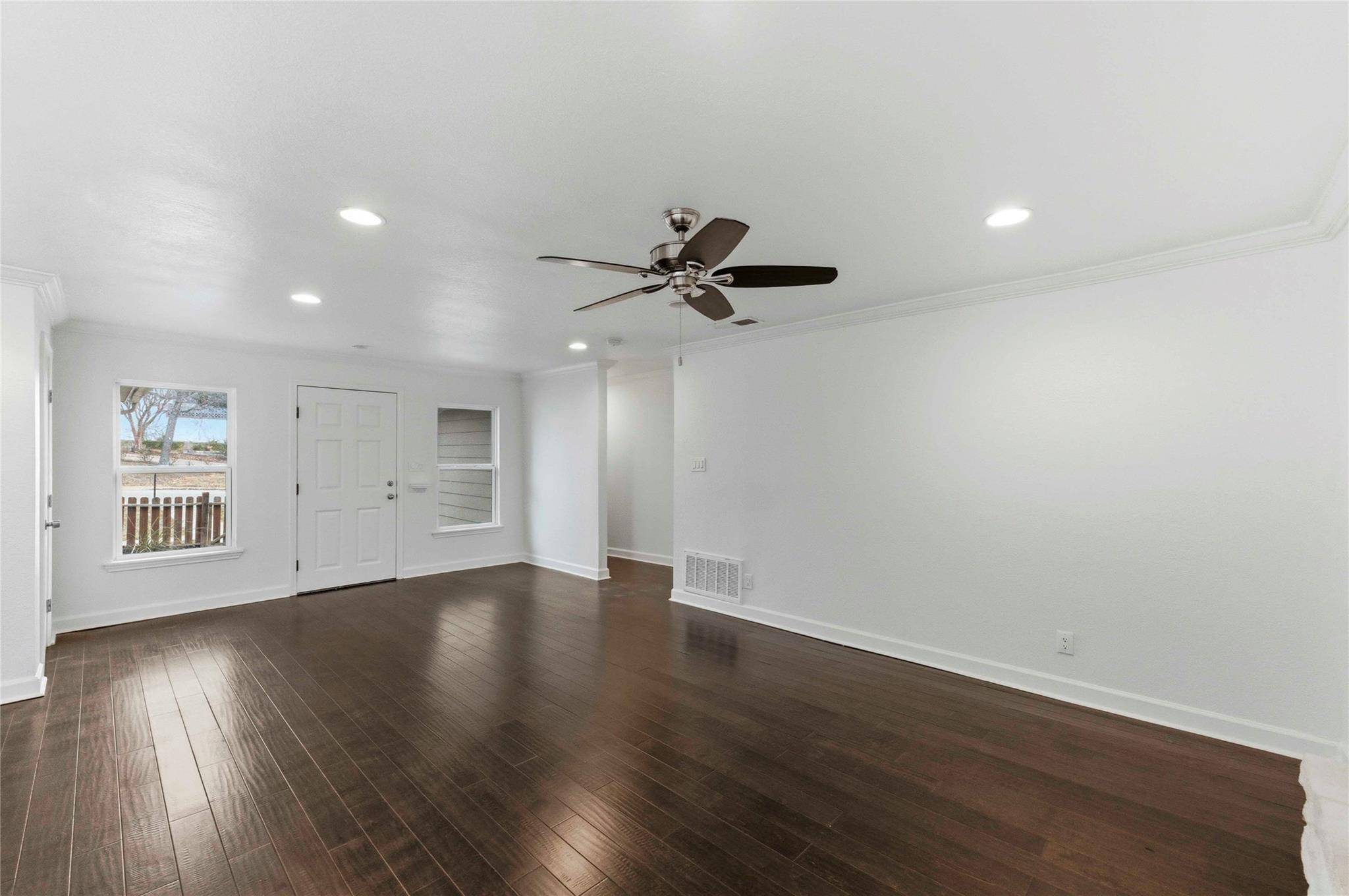 1909 Crooked LN, Austin, TX 78741