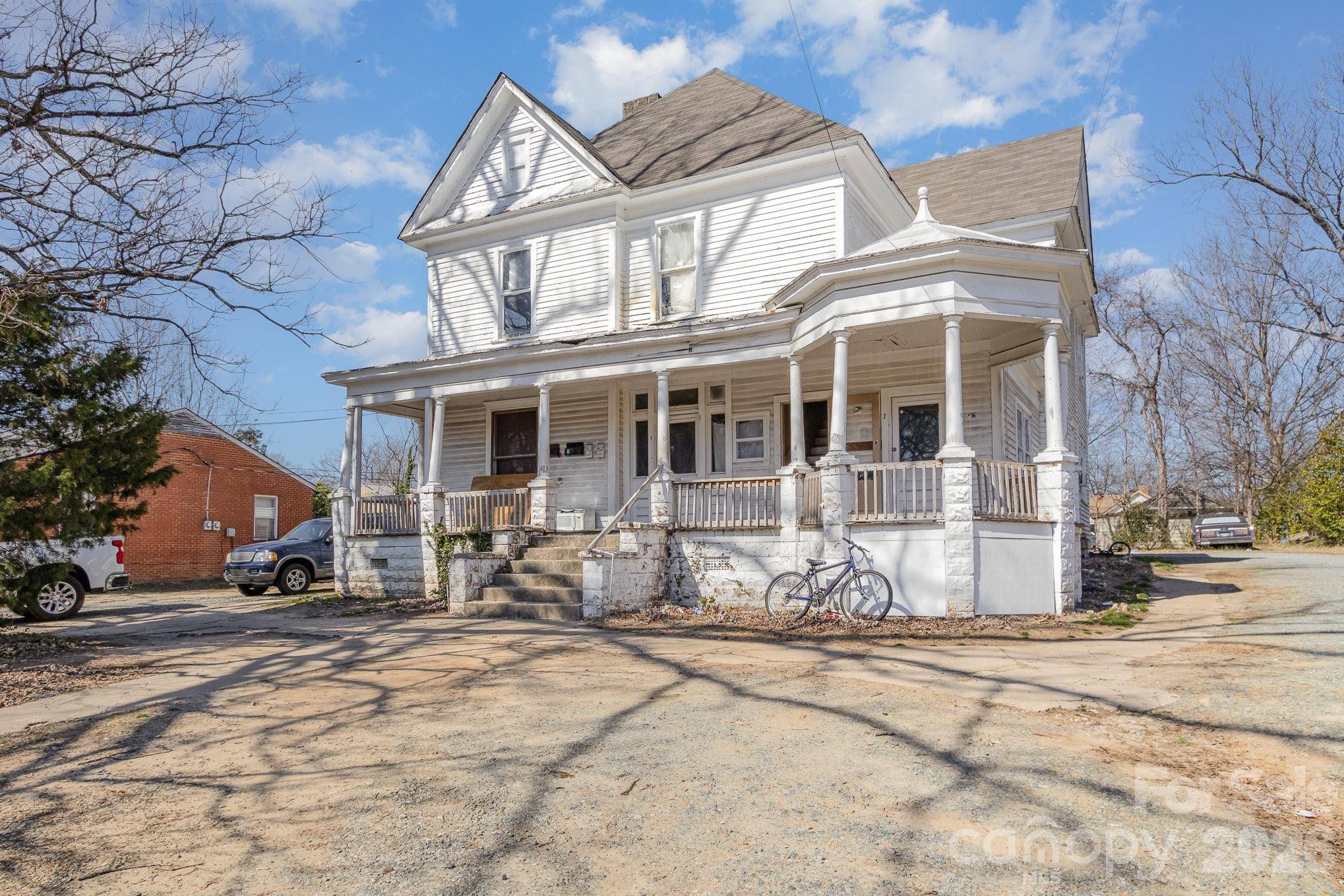 616 N Mebane ST, Burlington, NC 27217