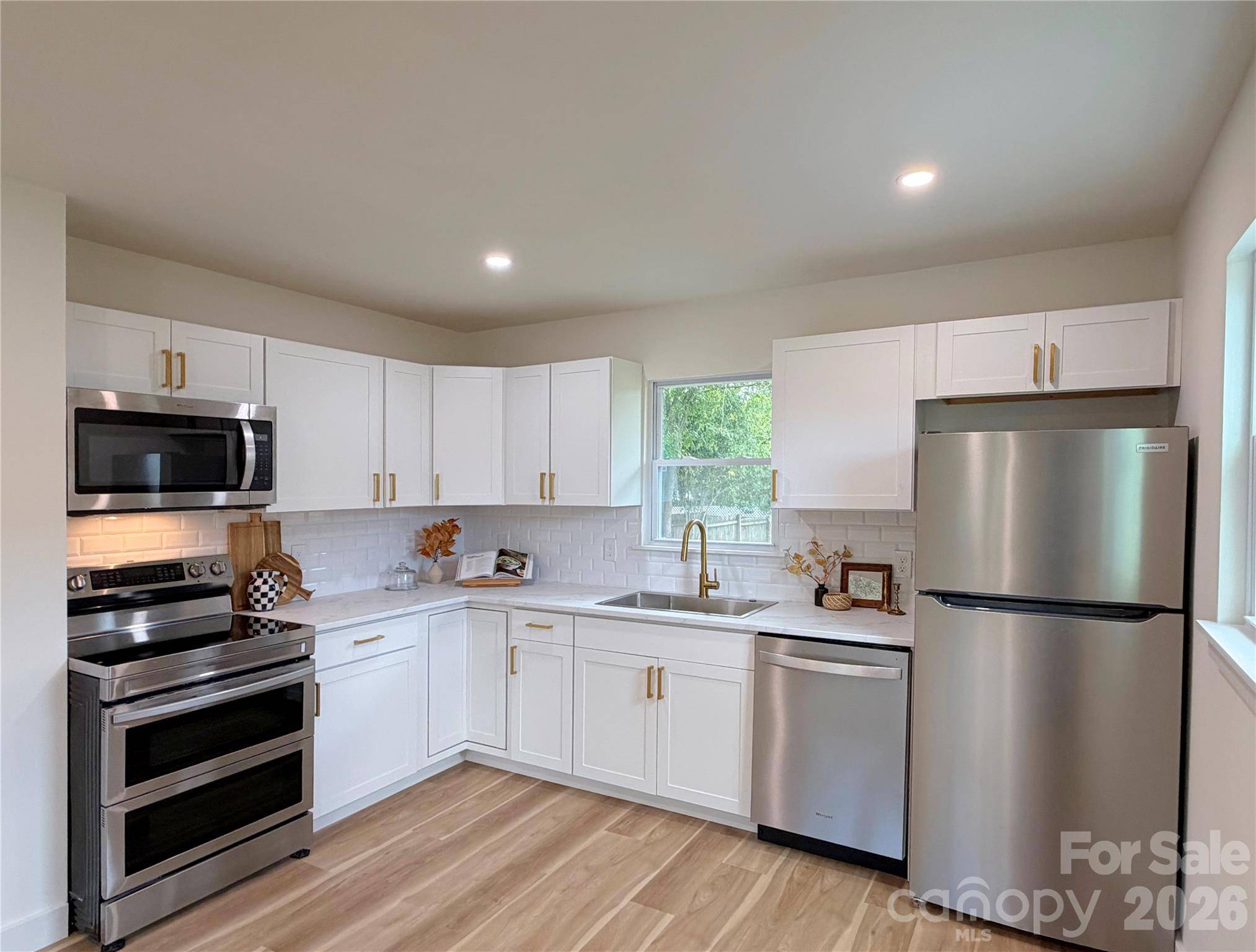 108 Willow Lake RD N, Lancaster, SC 29720