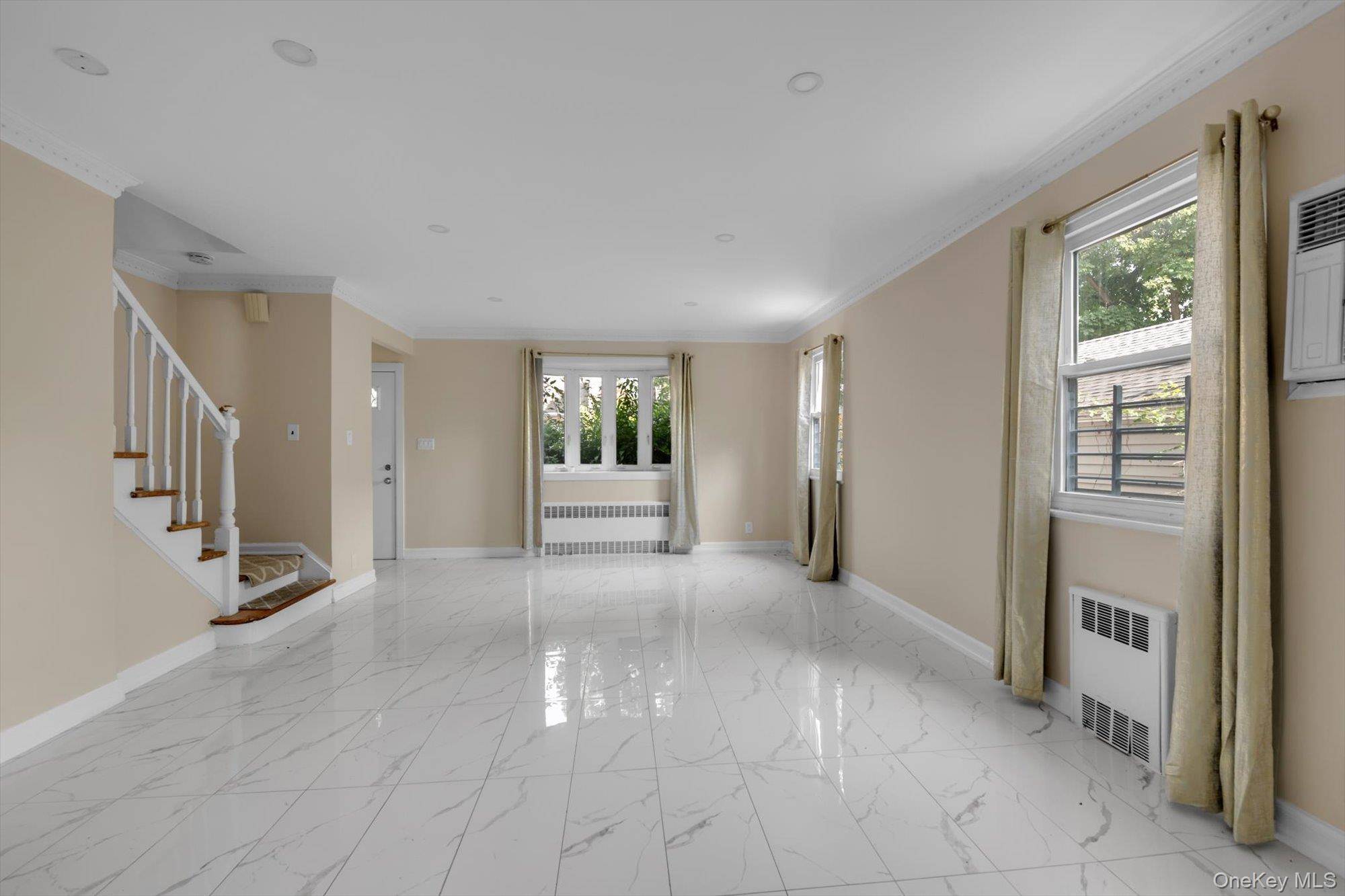 164-38 76th RD, Fresh Meadows, NY 11366