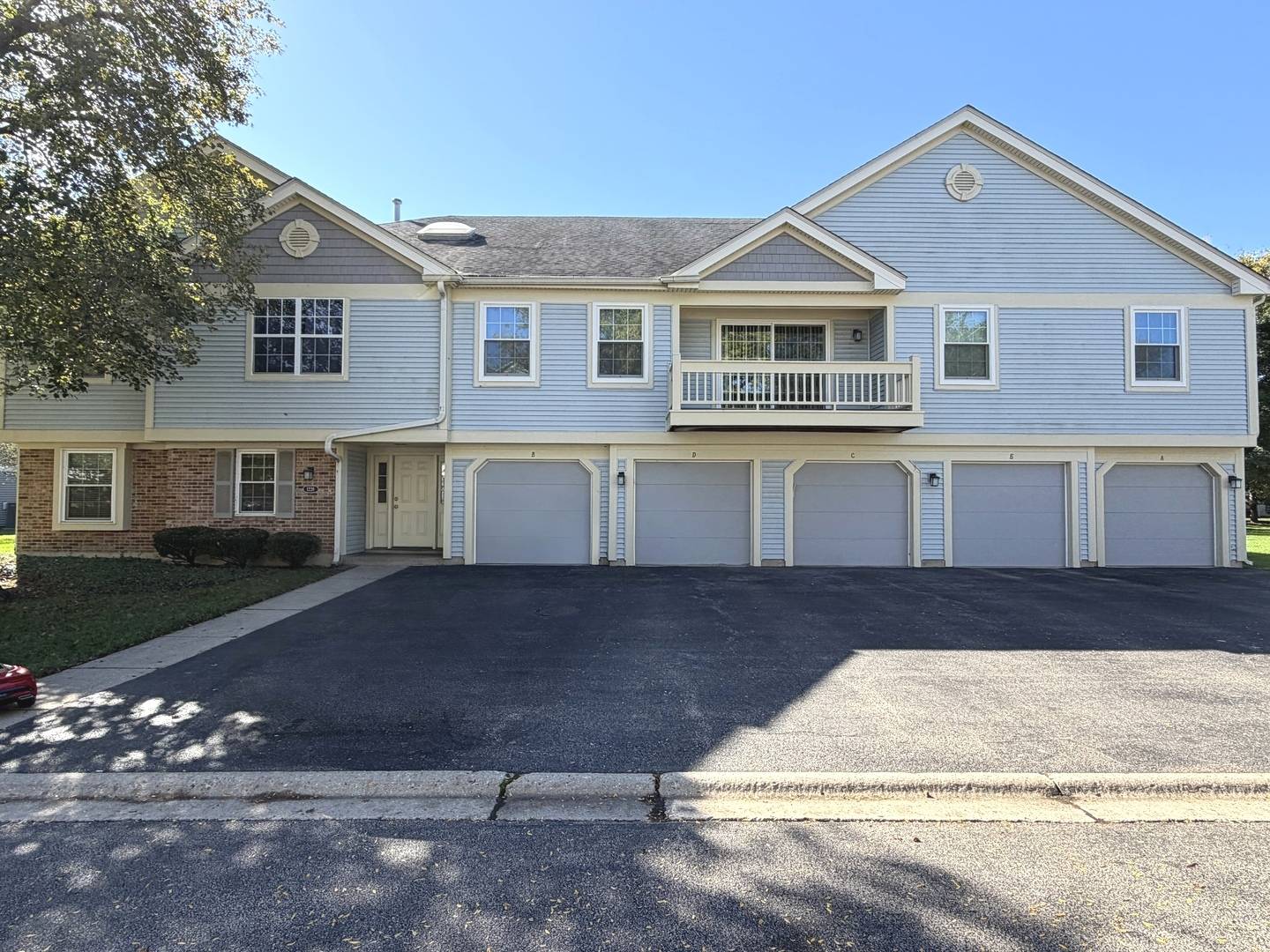 1228 Bradwell LN #C, Mundelein, IL 60060