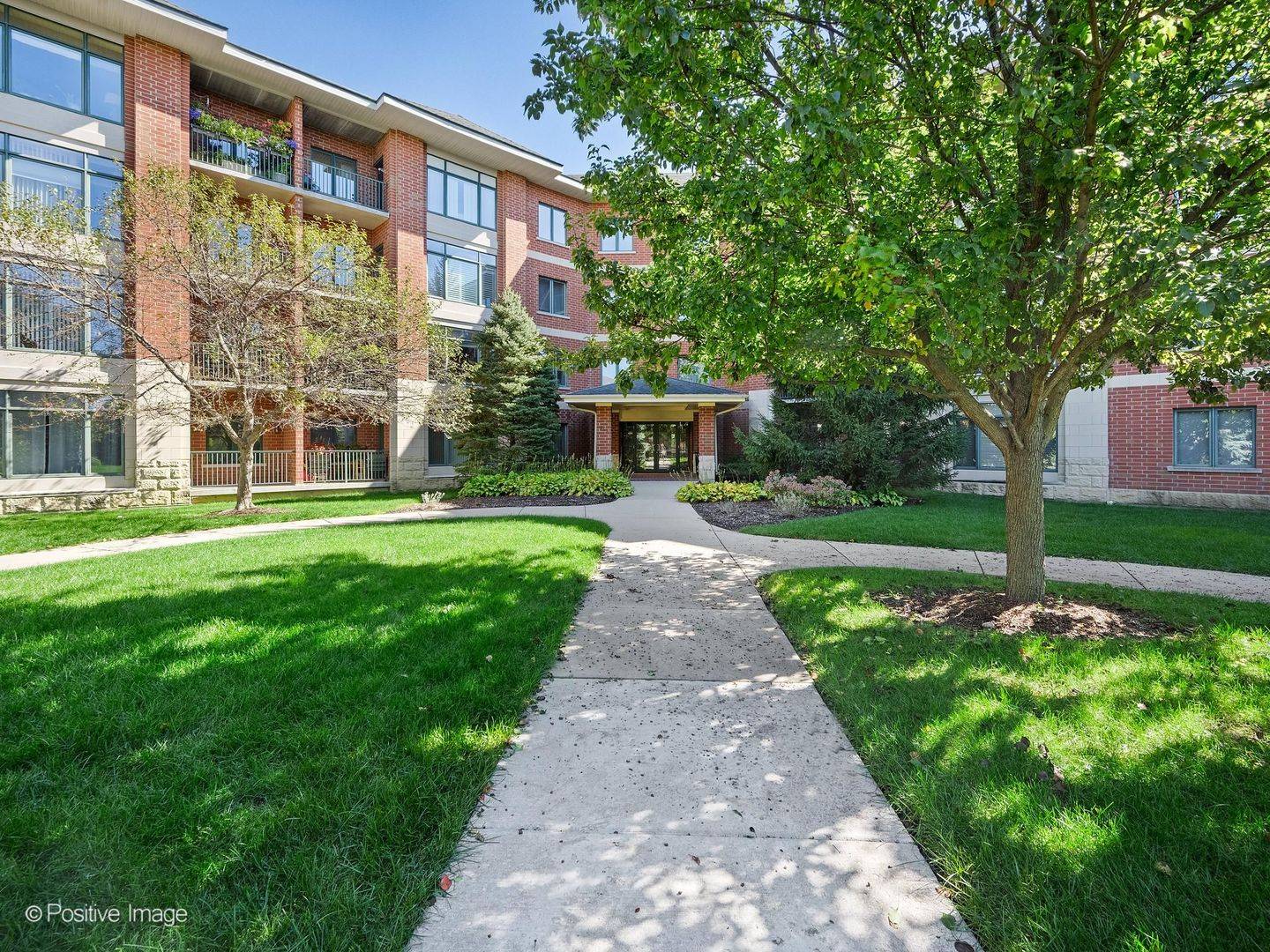 855 E 22nd ST #102, Lombard, IL 60148