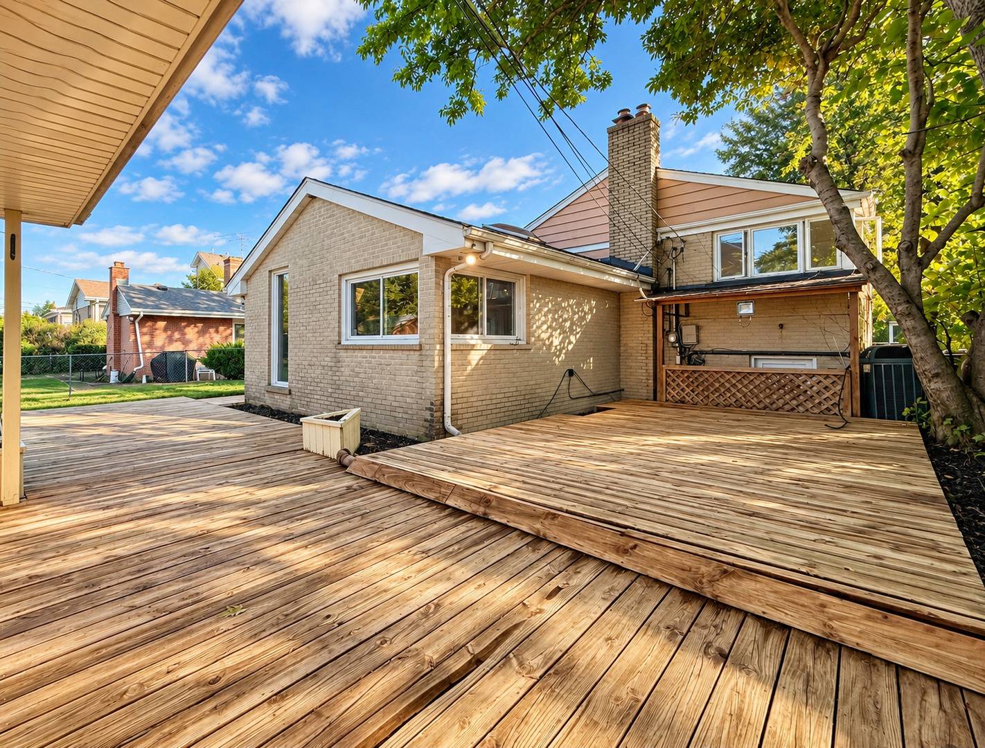 3814 W Sherwin AVE, Lincolnwood, IL 60712