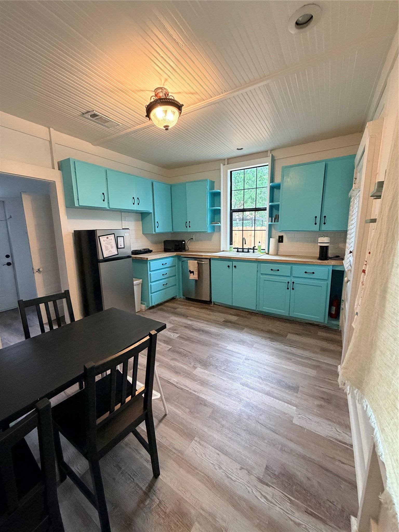 220 N Austin ST, Buda, TX 78610