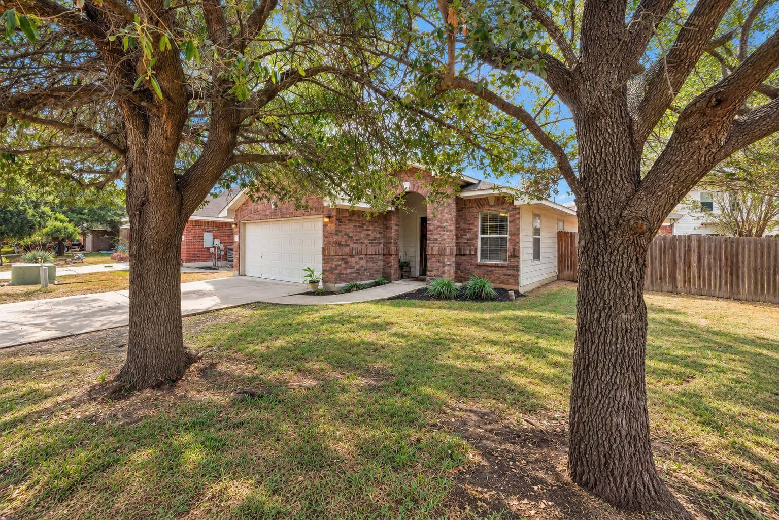3923 Bonnie LN, Round Rock, TX 78665