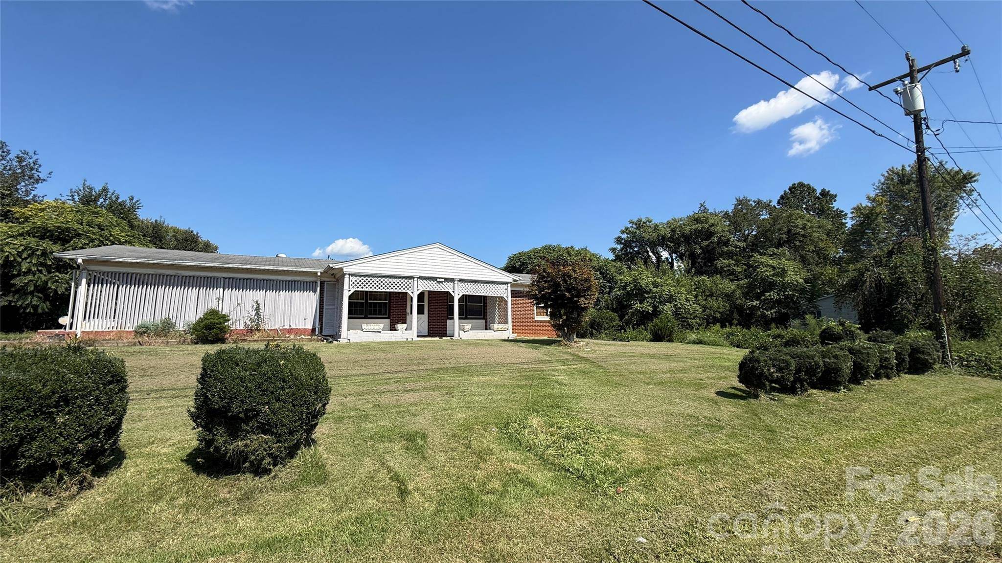 1517 Barcose ST SW, Lenoir, NC 28645