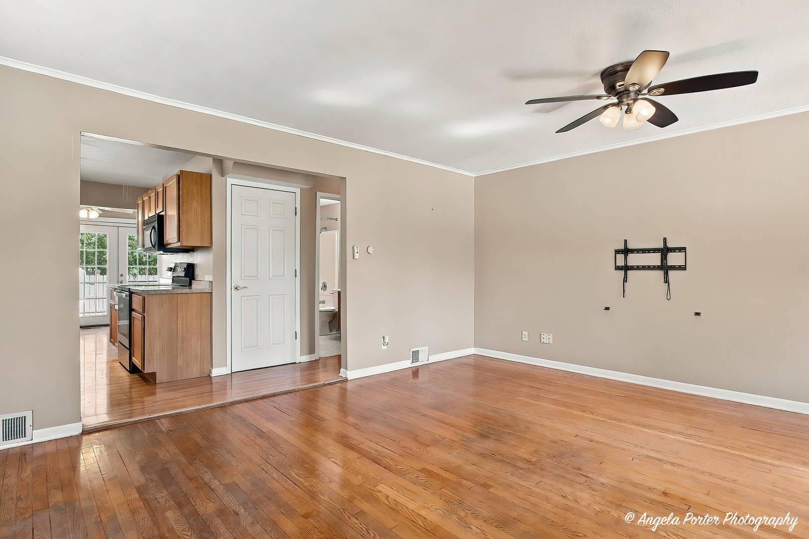 23210 W Lone Tree LN, Lake Zurich, IL 60047