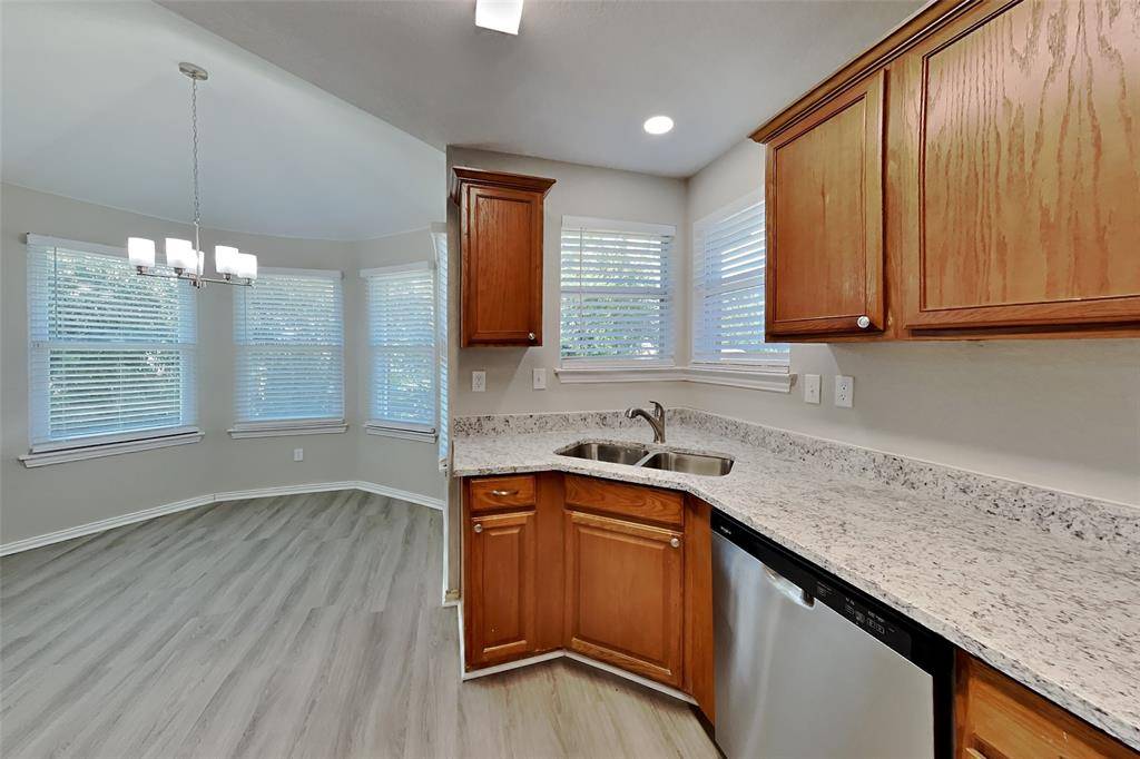 2014 Wahoo Drive, Mansfield, TX 76063